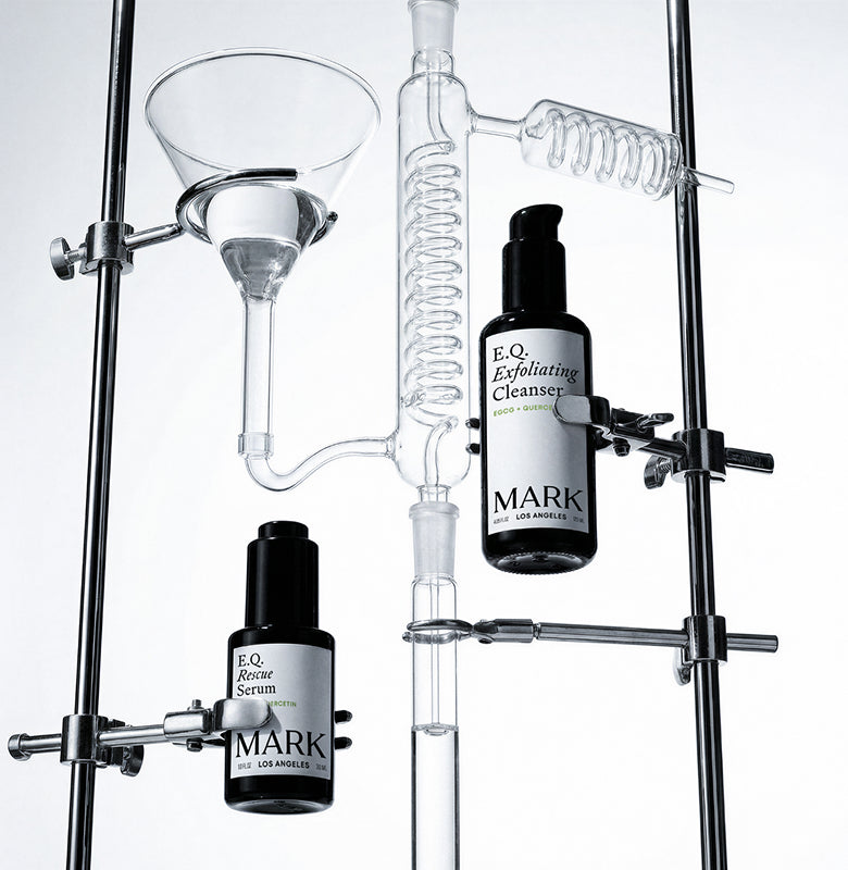 Pharma-grade skincare <br>that fights flare-ups